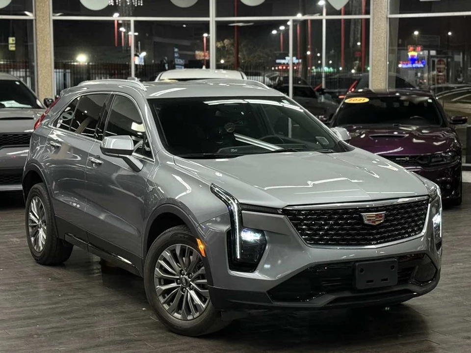2024 Cadillac XT4 - Image 2 of 21