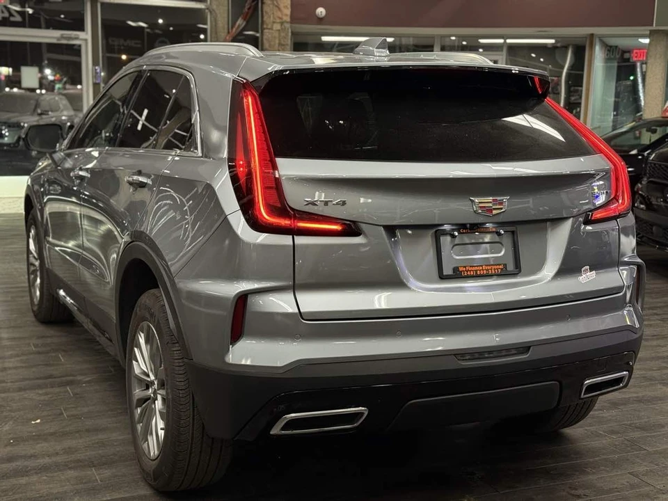 2024 Cadillac XT4 - Image 11 of 12