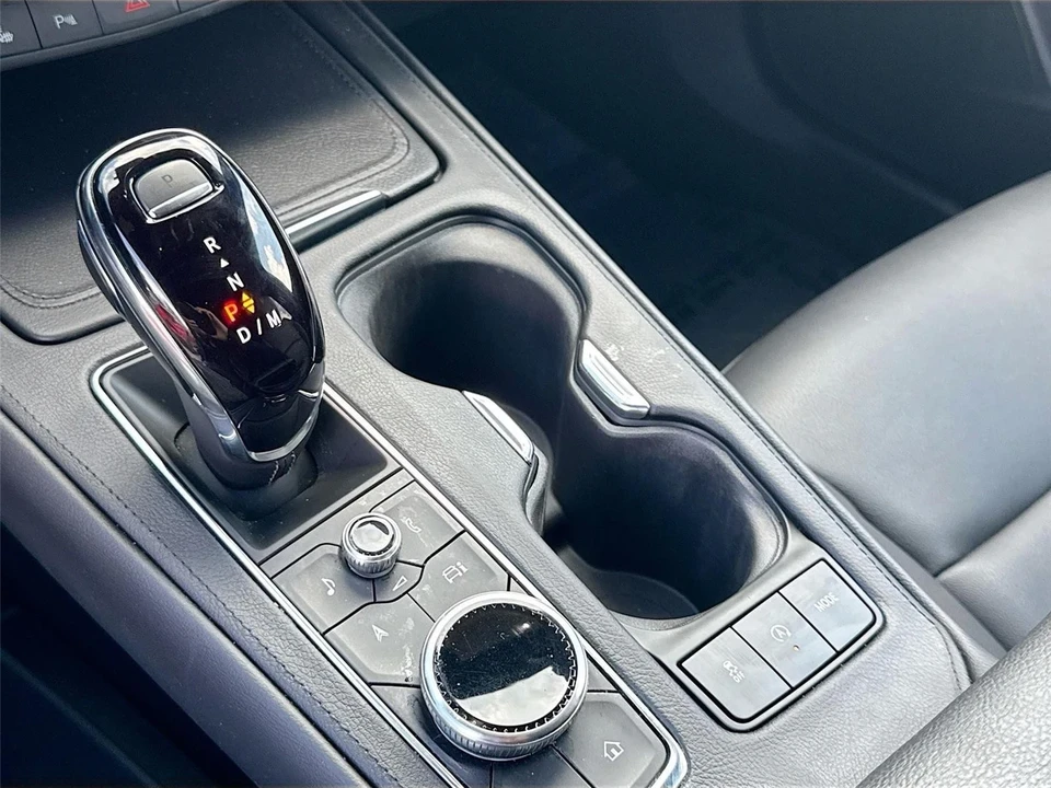 2024 Cadillac XT4 - Image 16 of 21