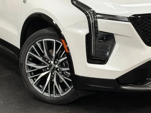 2024 Cadillac XT4 - Image 5 of 21