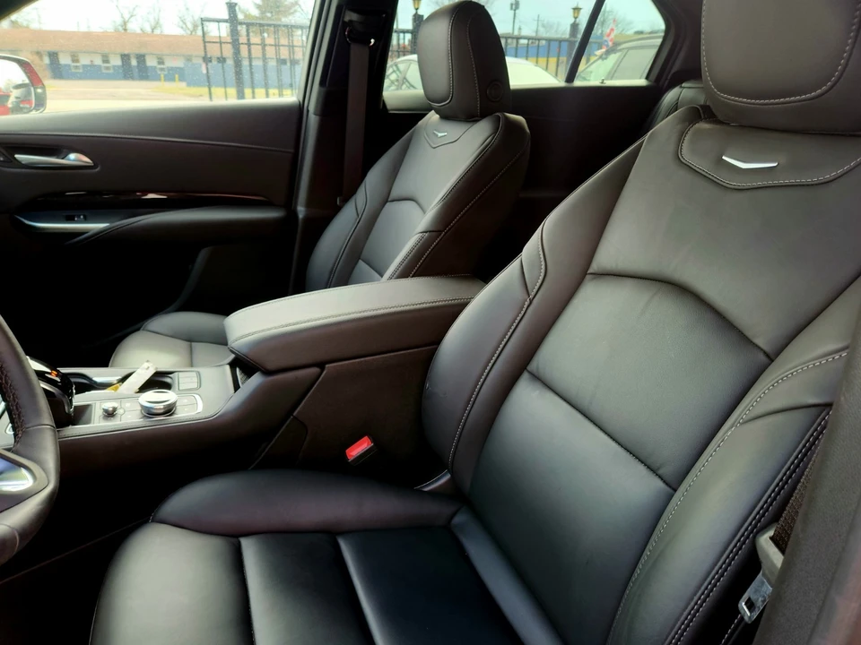 2024 Cadillac XT4 - Image 19 of 21