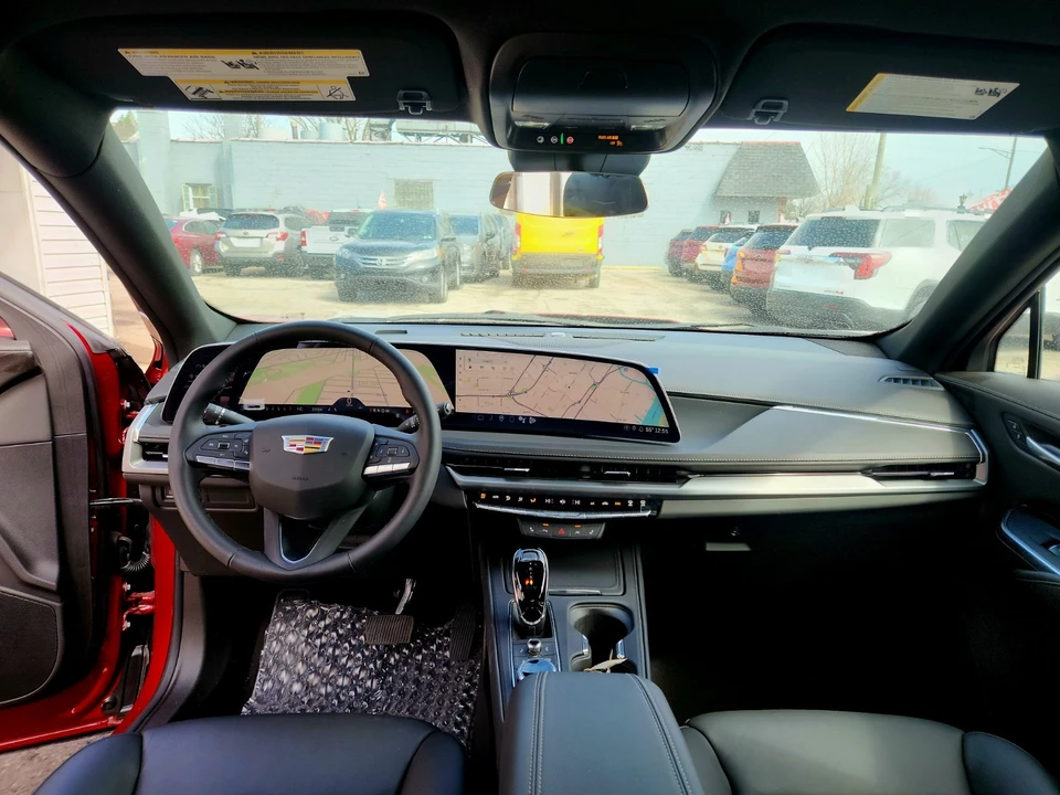 2024 Cadillac XT4 - Image 15 of 21