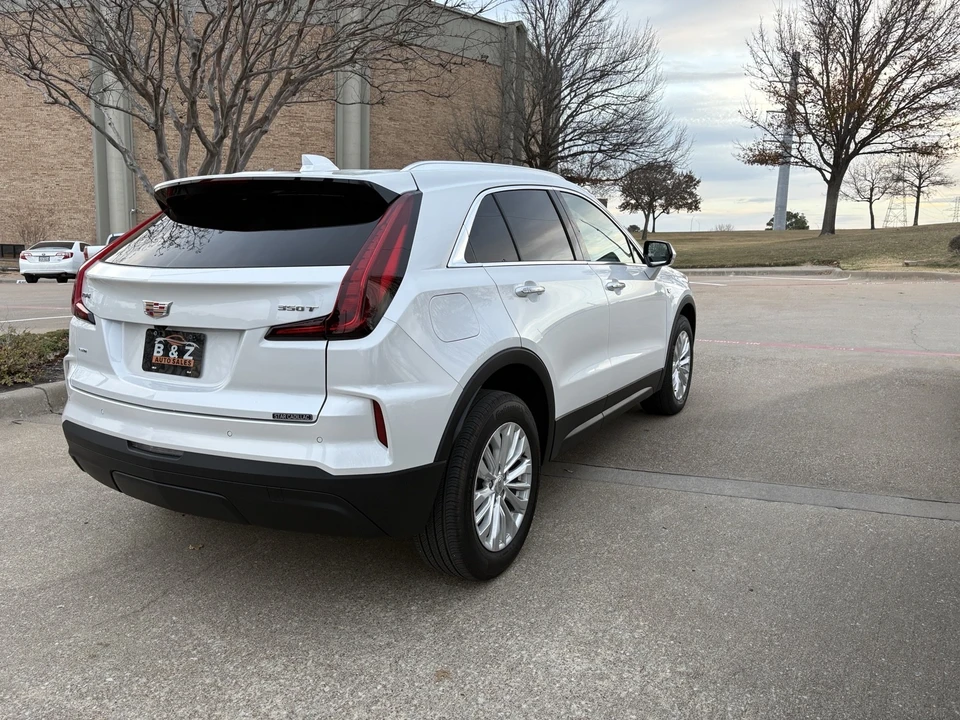 2024 Cadillac XT4 - Image 5 of 21