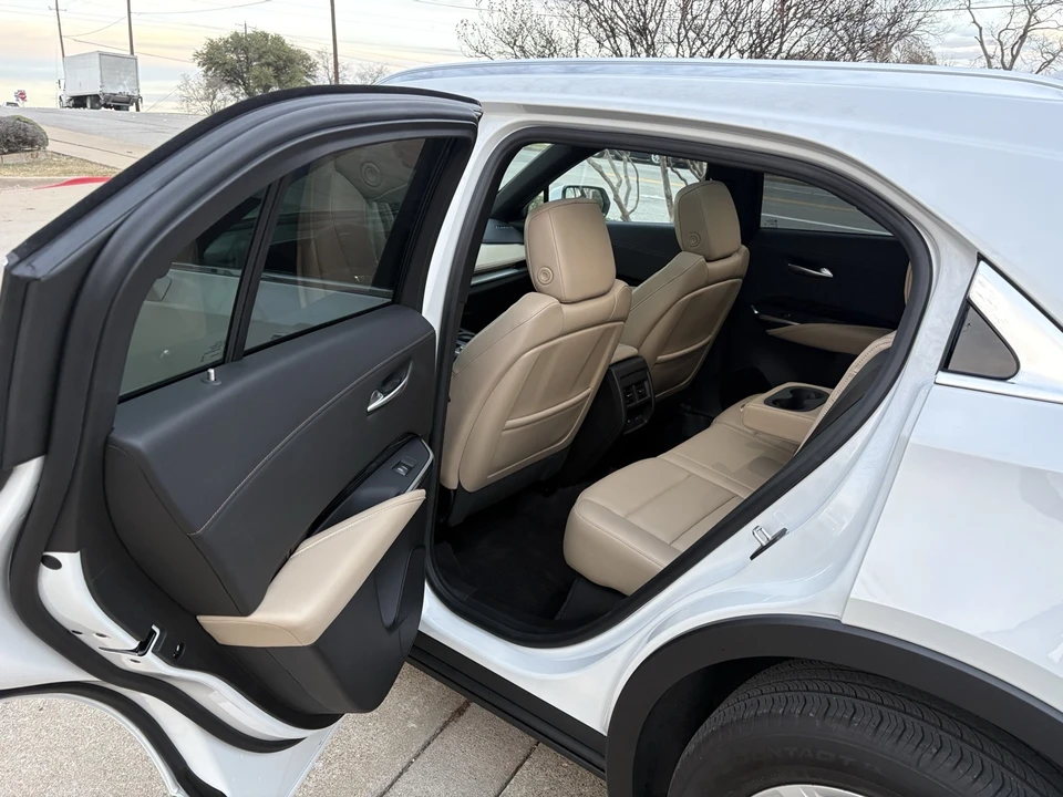 2024 Cadillac XT4 - Image 11 of 21
