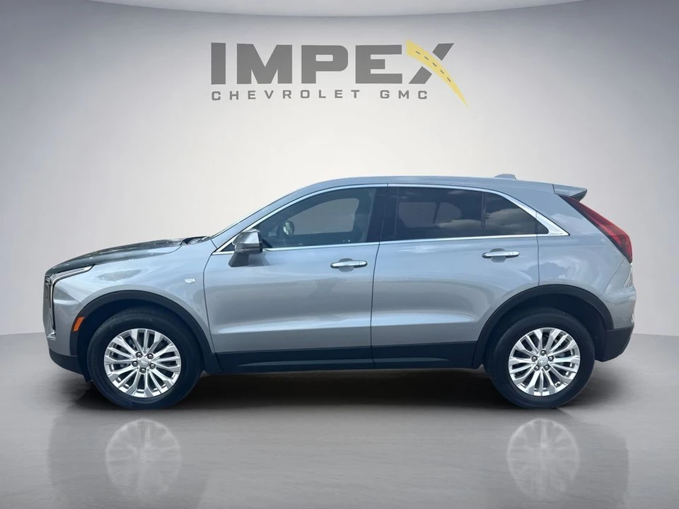 2024 Cadillac XT4 - Image 2 of 31