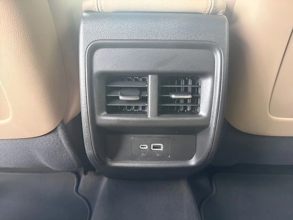 2024 Cadillac XT4 - Image 13 of 31