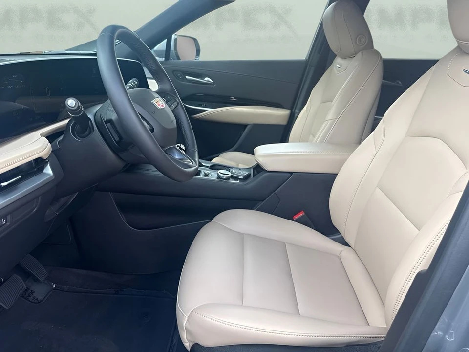 2024 Cadillac XT4 - Image 9 of 31