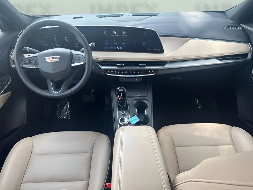 2024 Cadillac XT4 - Image 14 of 31