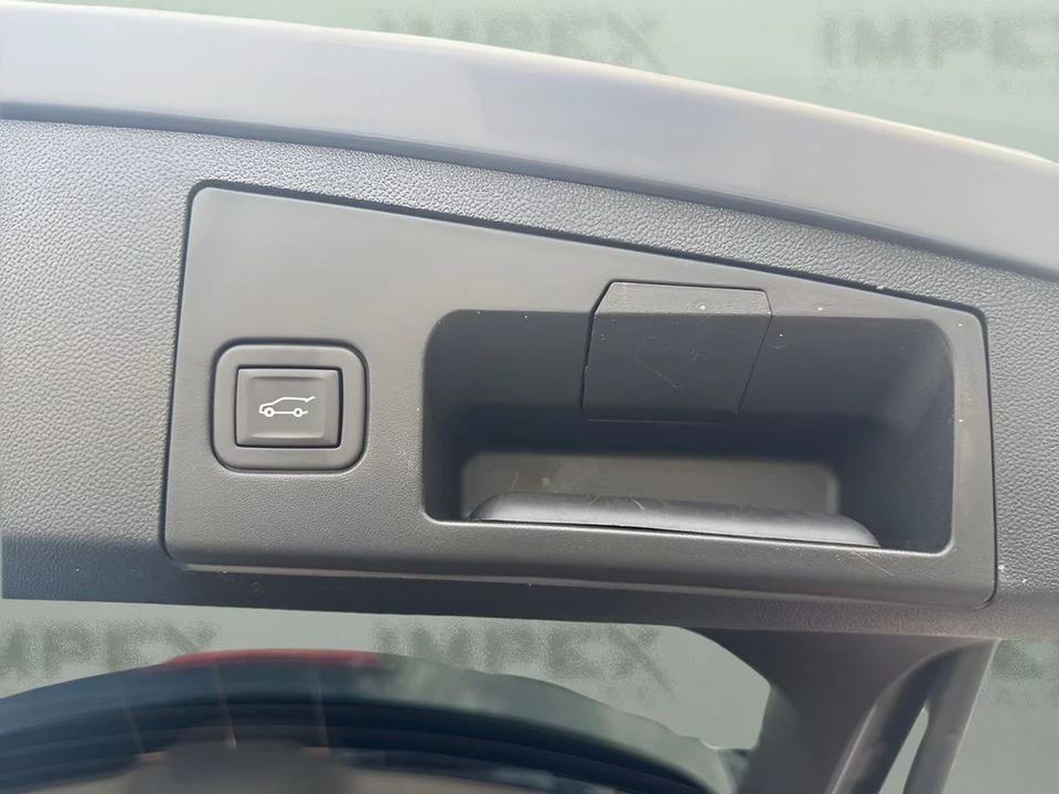 2024 Cadillac XT4 - Image 30 of 31