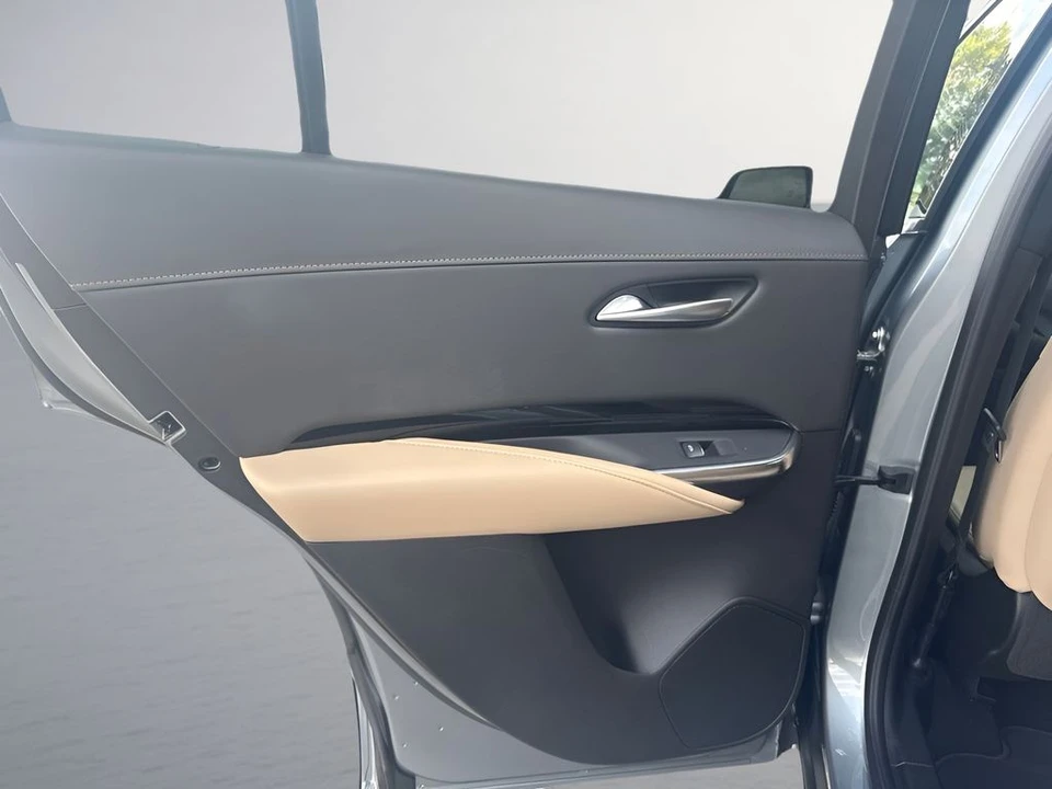 2024 Cadillac XT4 - Image 28 of 31
