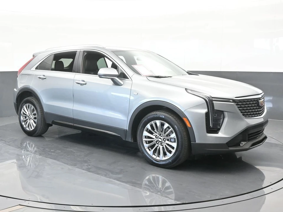 2024 Cadillac XT4 - Image 8 of 12