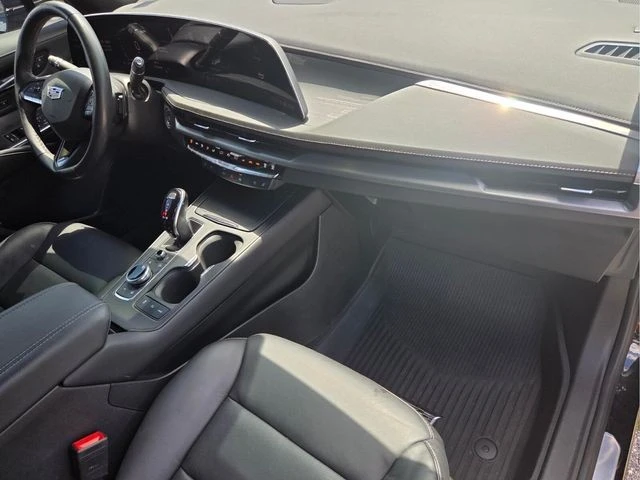 2024 Cadillac XT4 - Image 24 of 31