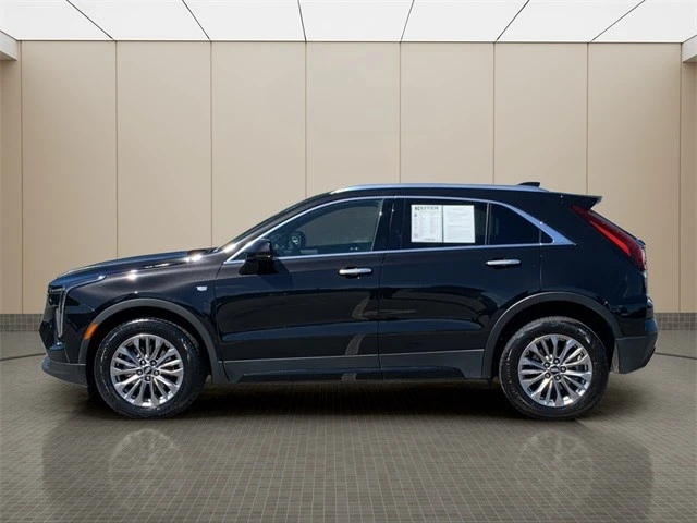 2024 Cadillac XT4 - Image 2 of 12