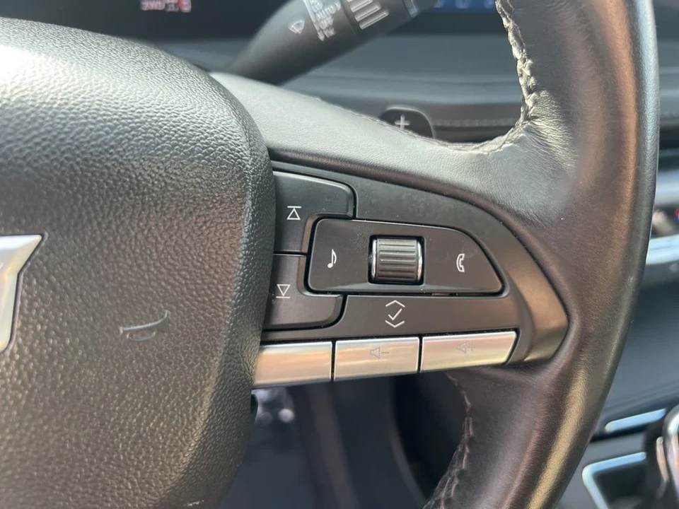 2024 Cadillac XT4 - Image 10 of 12