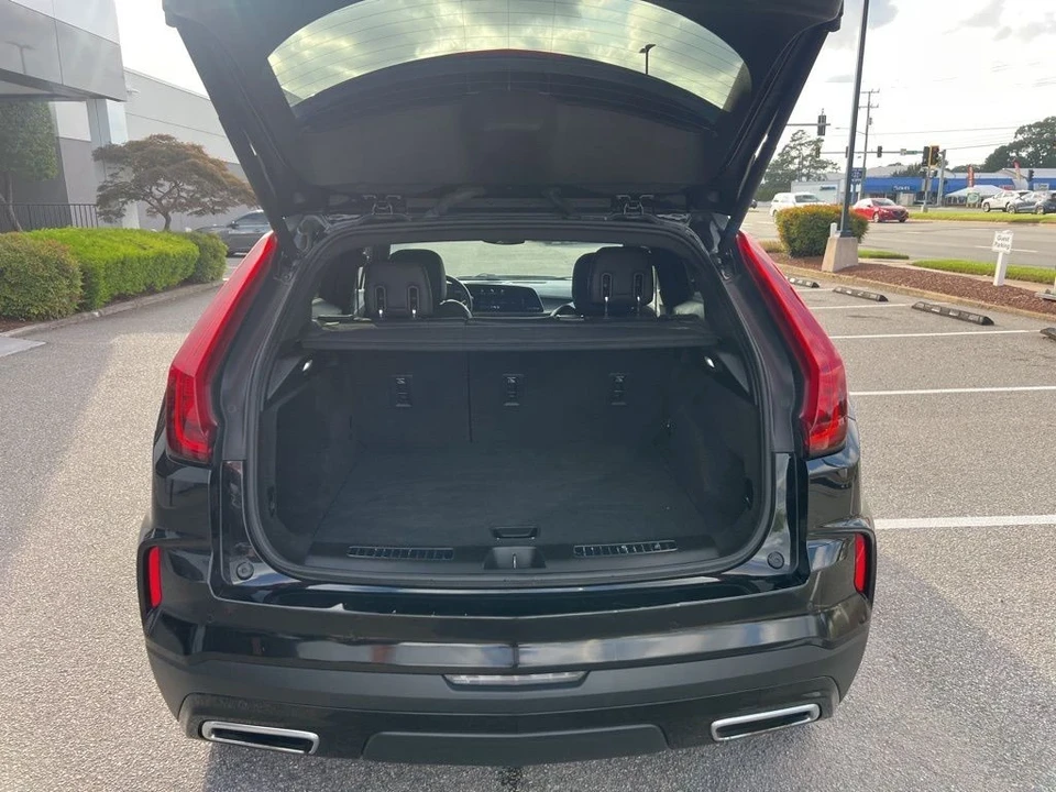 2024 Cadillac XT4 - Image 4 of 12