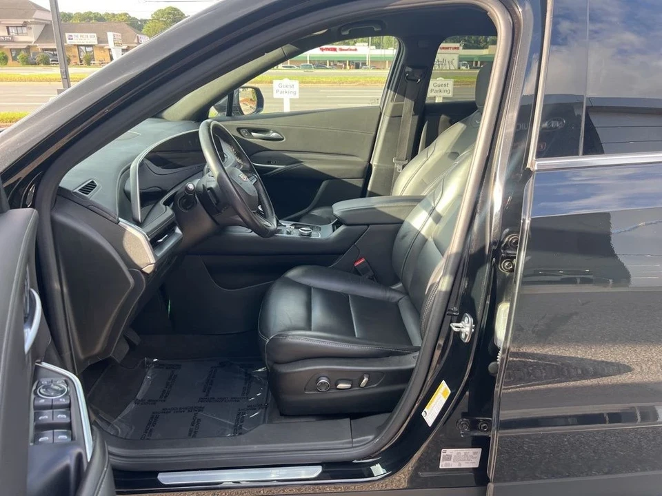 2024 Cadillac XT4 - Image 7 of 12