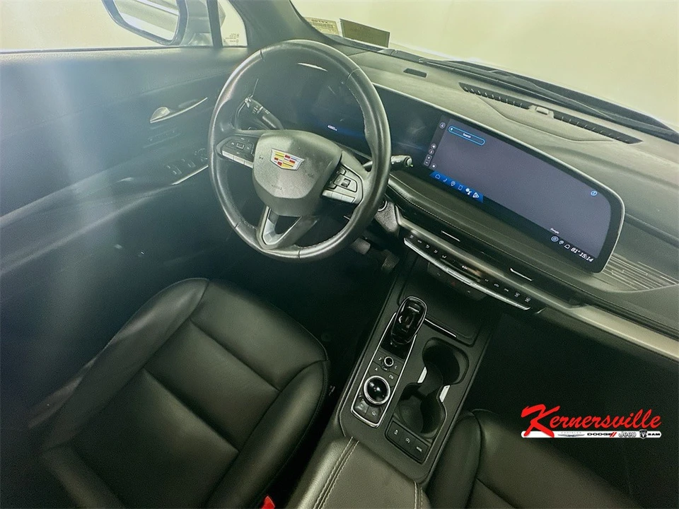 2024 Cadillac XT4 - Image 10 of 12