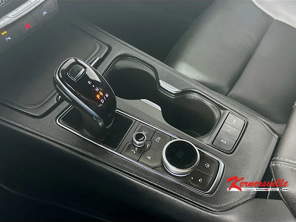 2024 Cadillac XT4 - Image 17 of 21