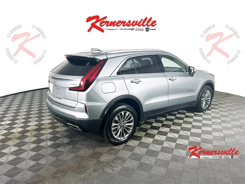 2024 Cadillac XT4 - Image 8 of 21
