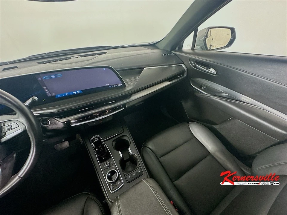 2024 Cadillac XT4 - Image 12 of 21