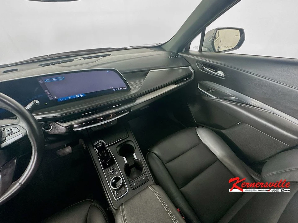 2024 Cadillac XT4 - Image 12 of 21