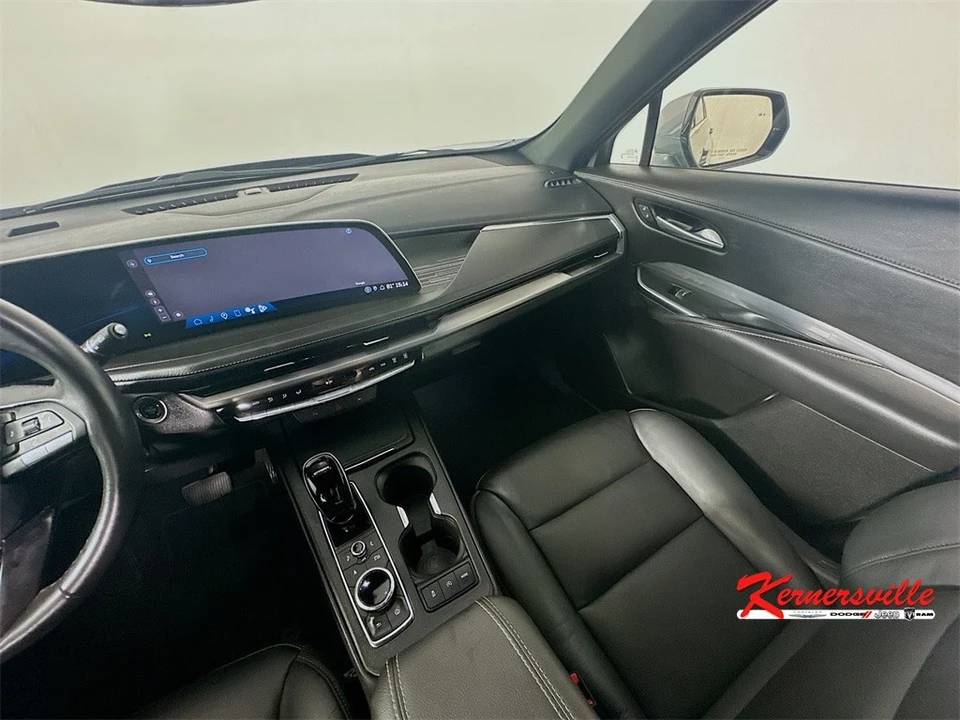 2024 Cadillac XT4 - Image 12 of 21