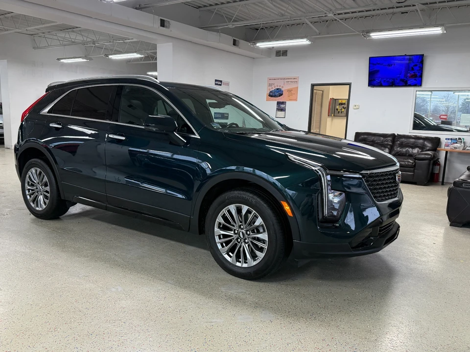 2024 Cadillac XT4 - Image 4 of 21