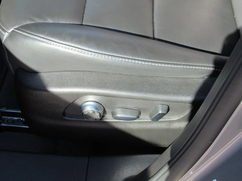 2024 Cadillac XT4 - Image 17 of 21
