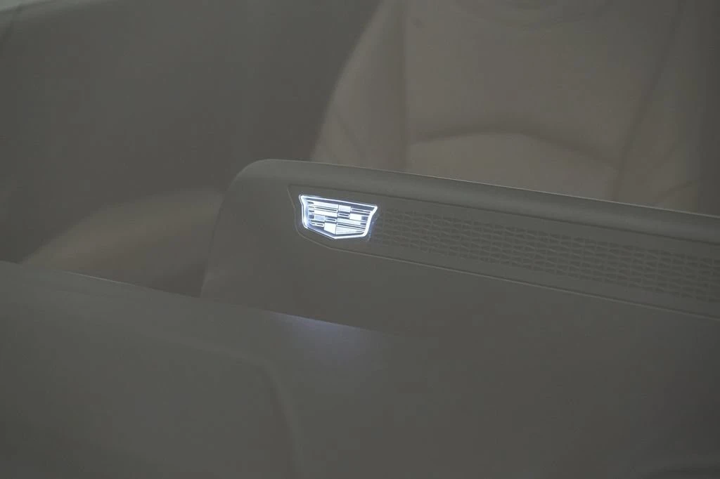 2024 Cadillac XT4 - Image 12 of 30