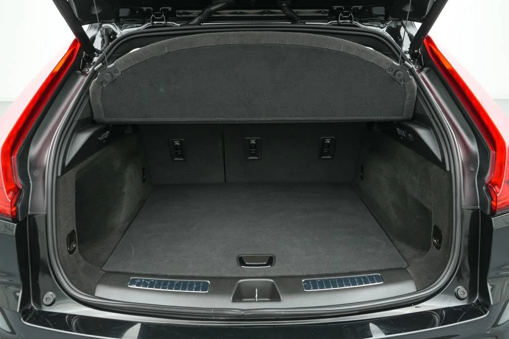 2024 Cadillac XT4 - Image 26 of 30