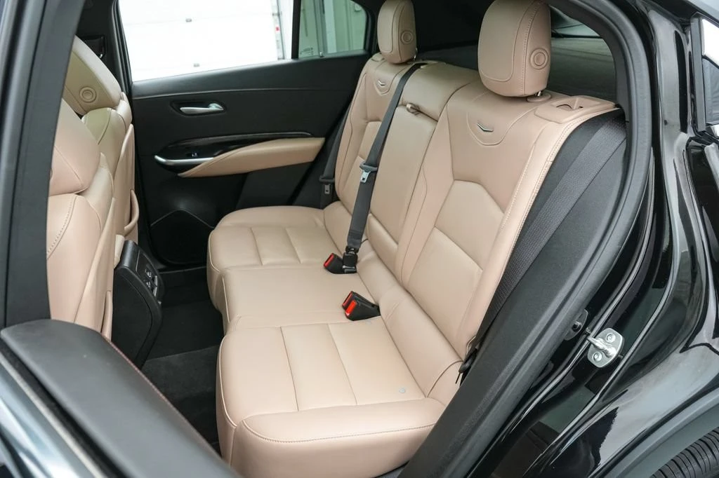 2024 Cadillac XT4 - Image 24 of 30