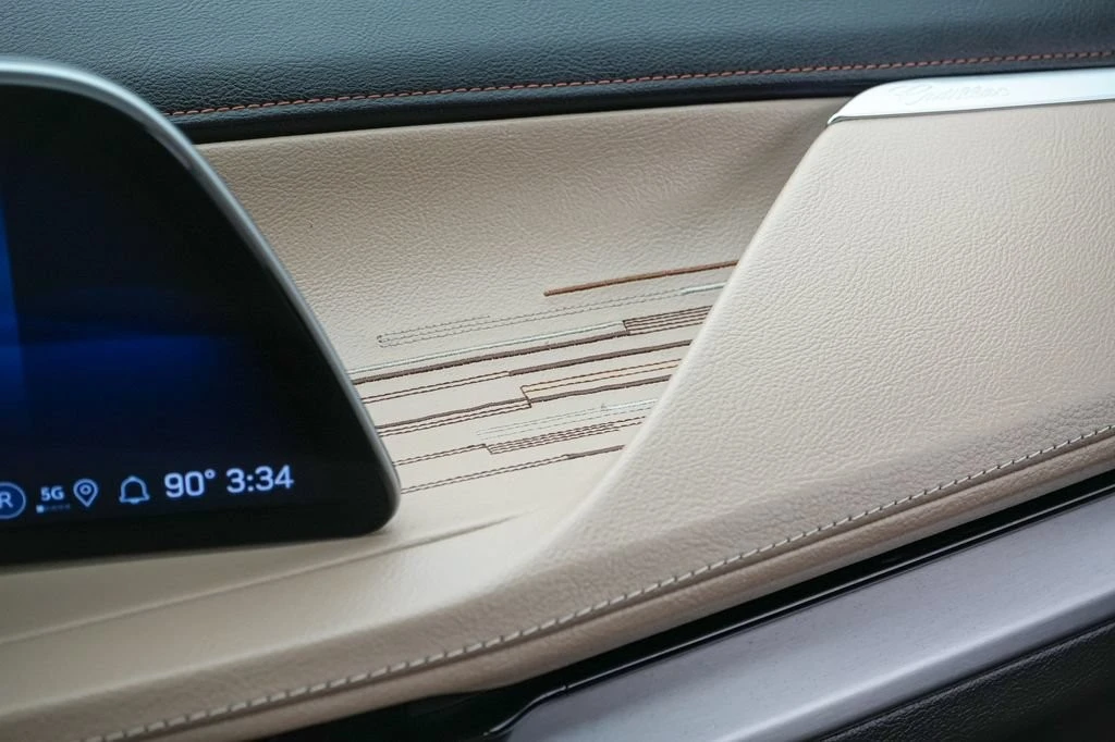 2024 Cadillac XT4 - Image 19 of 30