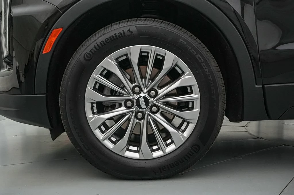2024 Cadillac XT4 - Image 11 of 30