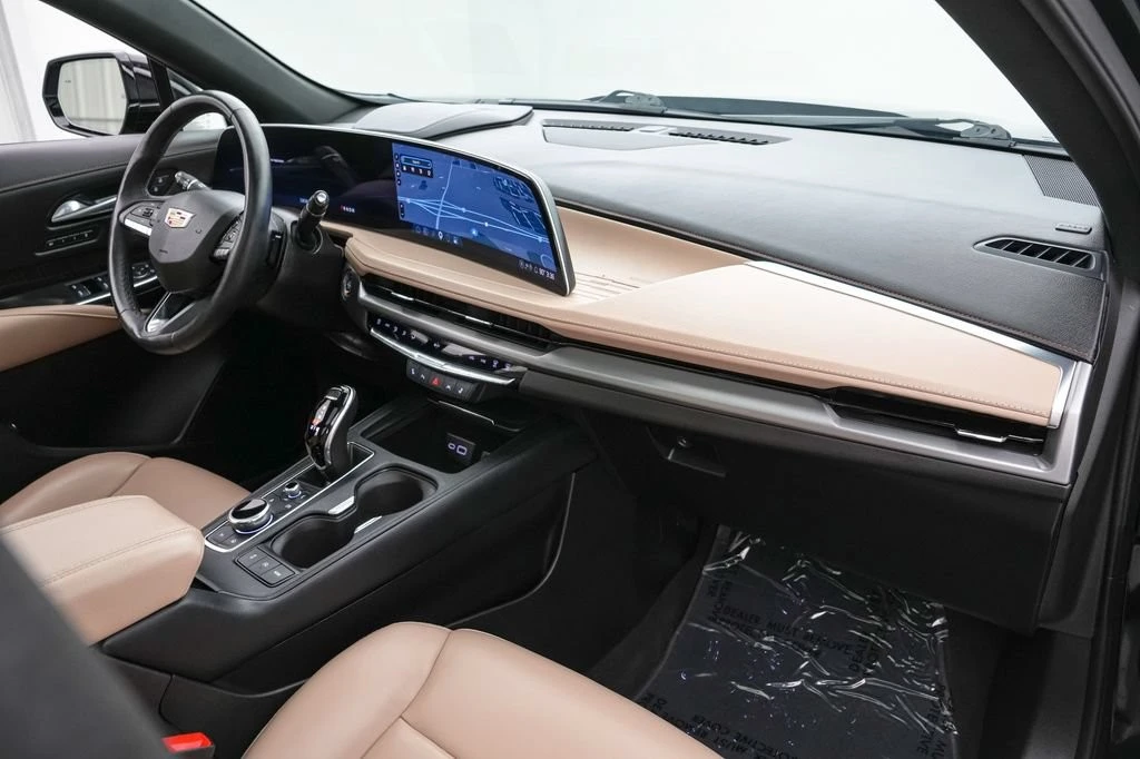 2024 Cadillac XT4 - Image 28 of 30