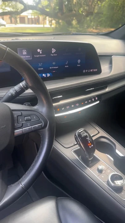 2024 Cadillac XT4 - Image 5 of 6