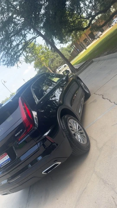2024 Cadillac XT4 - Image 2 of 6