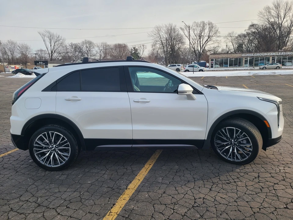 2024 Cadillac XT4 - Image 6 of 21