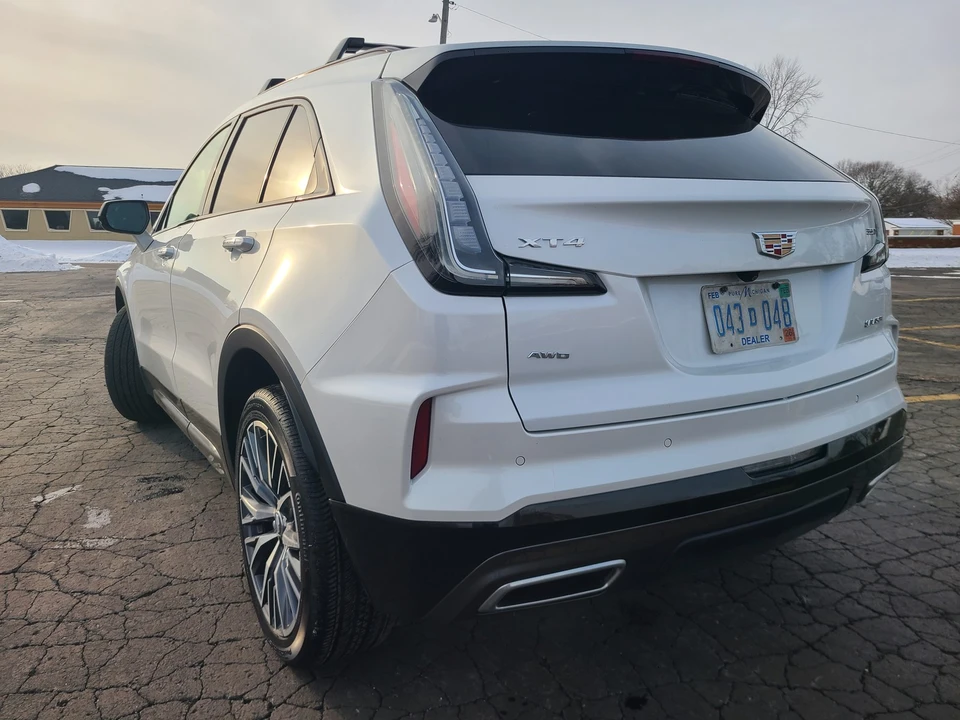 2024 Cadillac XT4 - Image 3 of 21