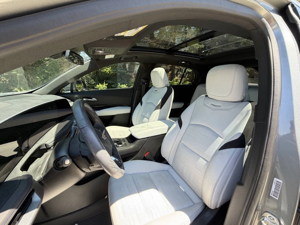 2024 Cadillac XT4 - Image 14 of 22