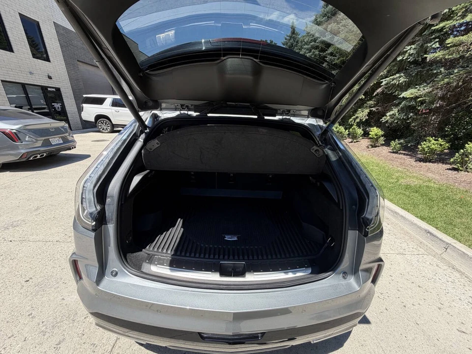 2024 Cadillac XT4 - Image 17 of 22
