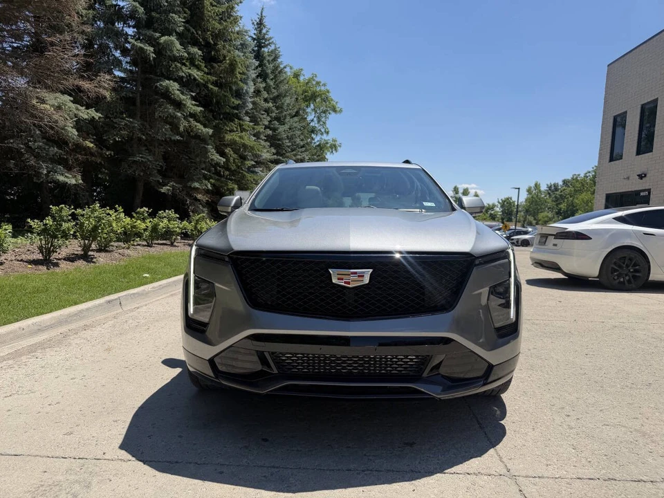 2024 Cadillac XT4 - Image 2 of 22