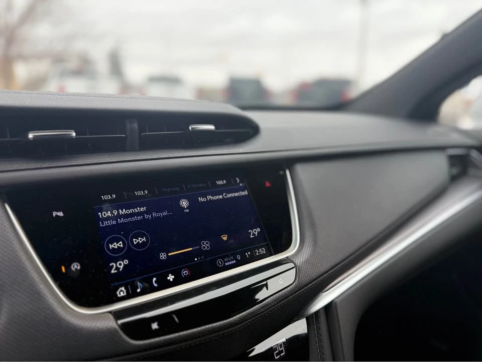 2024 Cadillac XT5 - Image 11 of 14