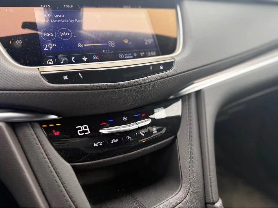 2024 Cadillac XT5 - Image 12 of 14