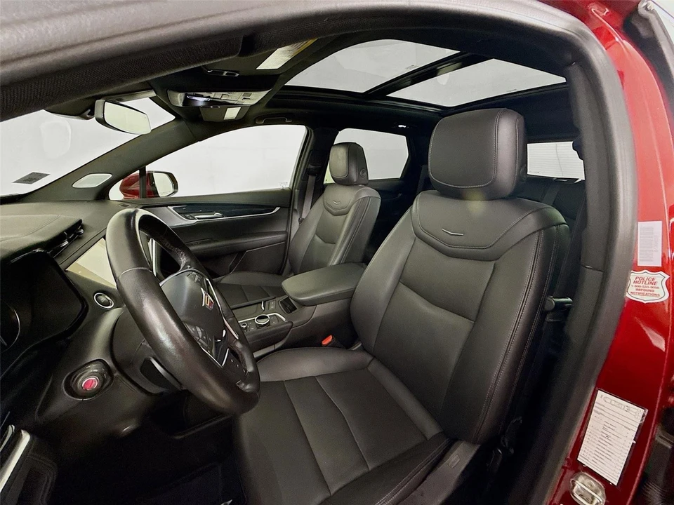 2024 Cadillac XT5 - Image 18 of 21