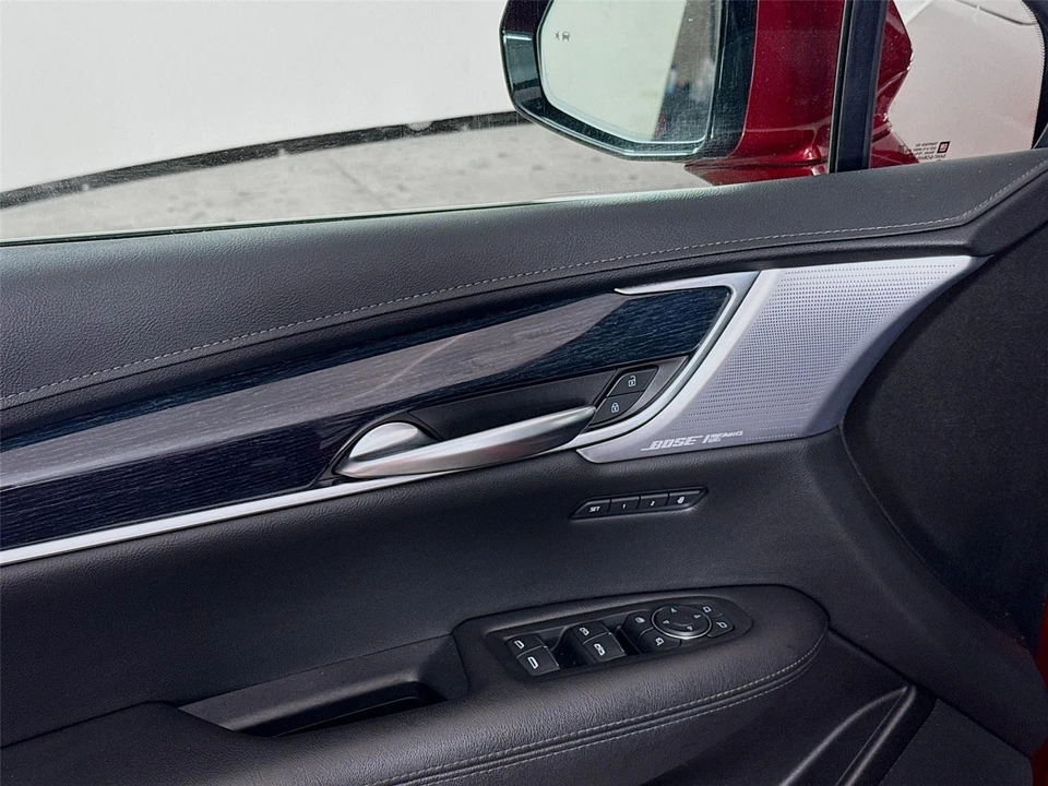 2024 Cadillac XT5 - Image 17 of 21