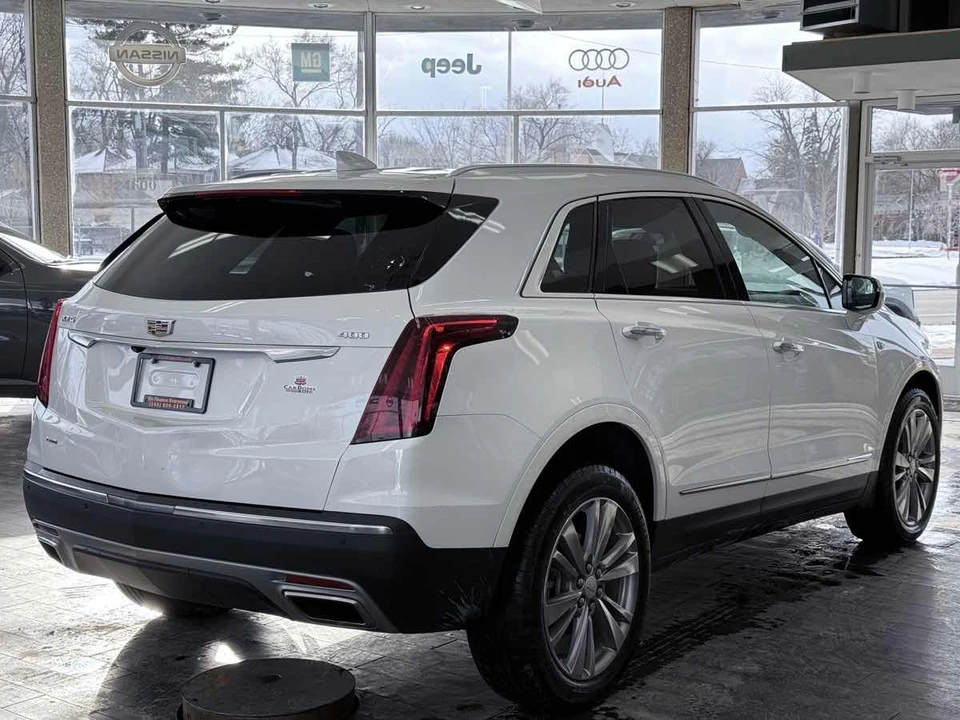 2024 Cadillac XT5 - Image 10 of 12