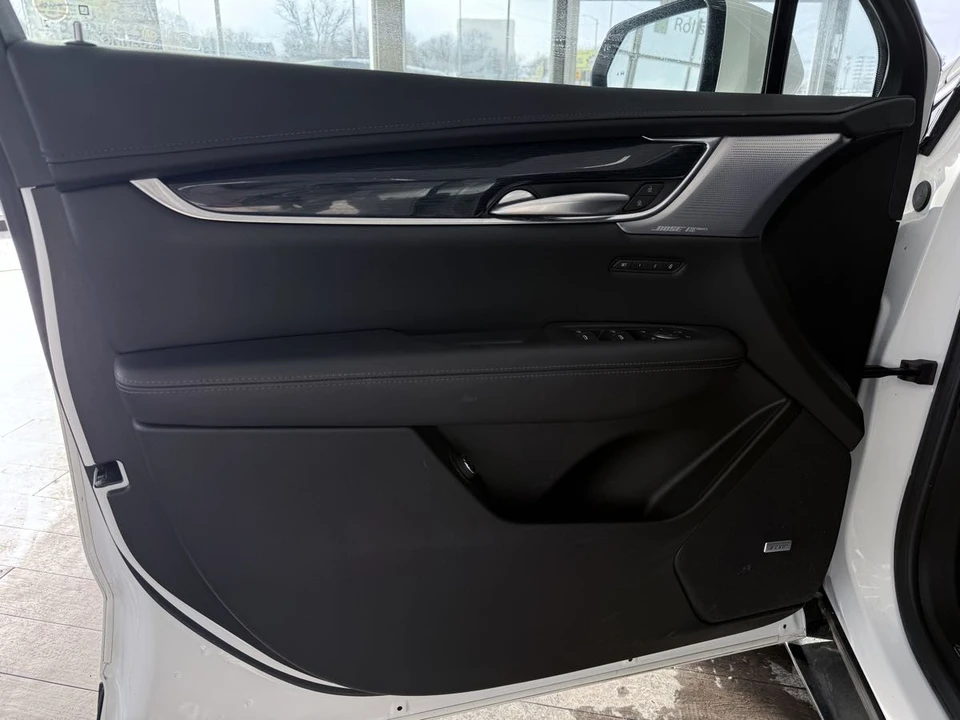 2024 Cadillac XT5 - Image 16 of 21