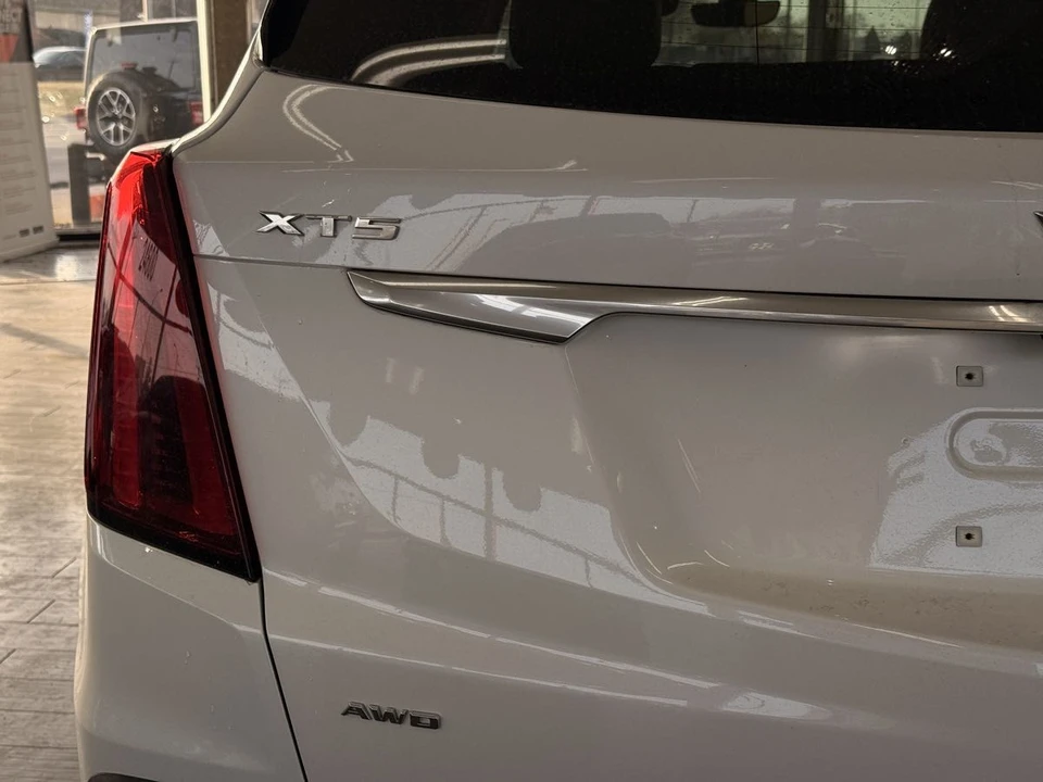 2024 Cadillac XT5 - Image 15 of 21