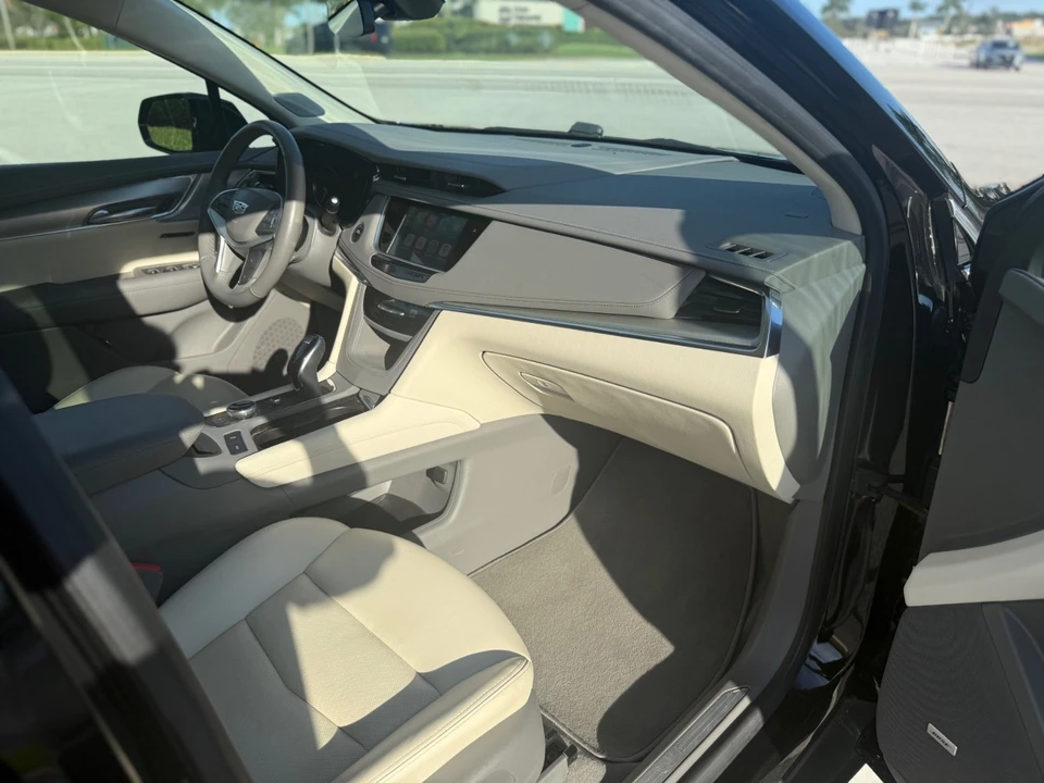 2024 Cadillac XT5 - Image 11 of 20