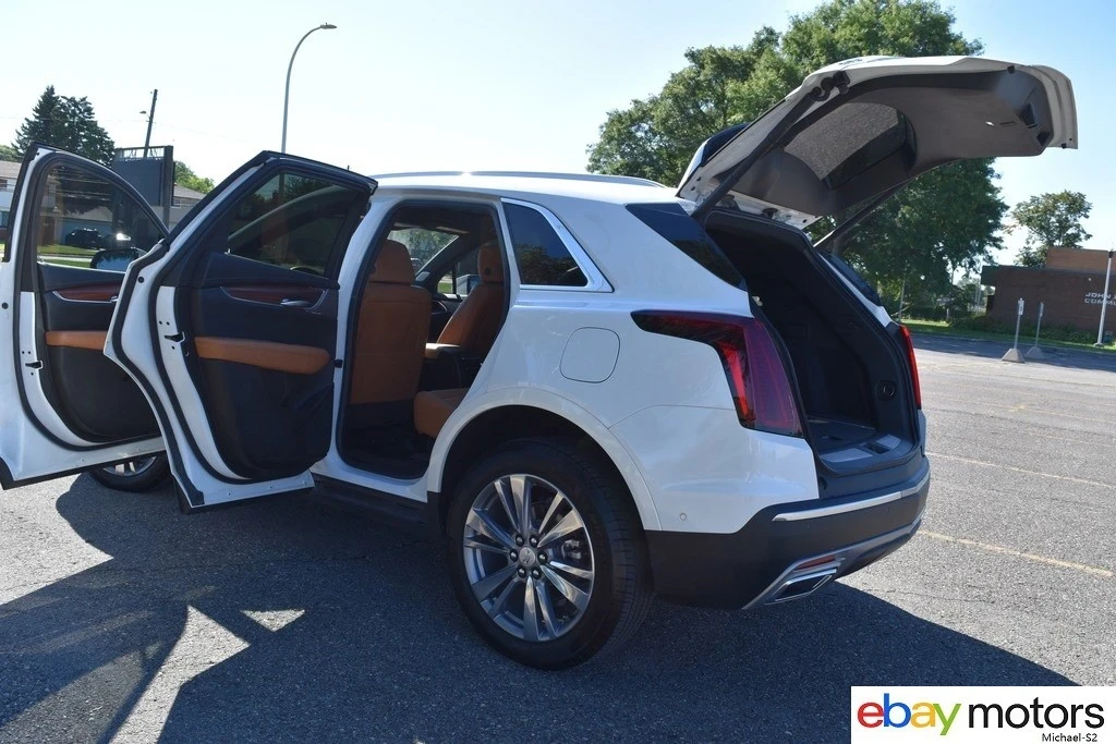 2024 Cadillac XT5 - Image 17 of 21